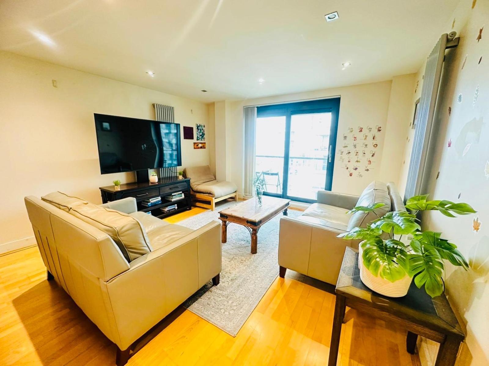 Modern 2Bed 2Bath Apartment Canary Wharf - Upto 5 Person Londres Exterior foto