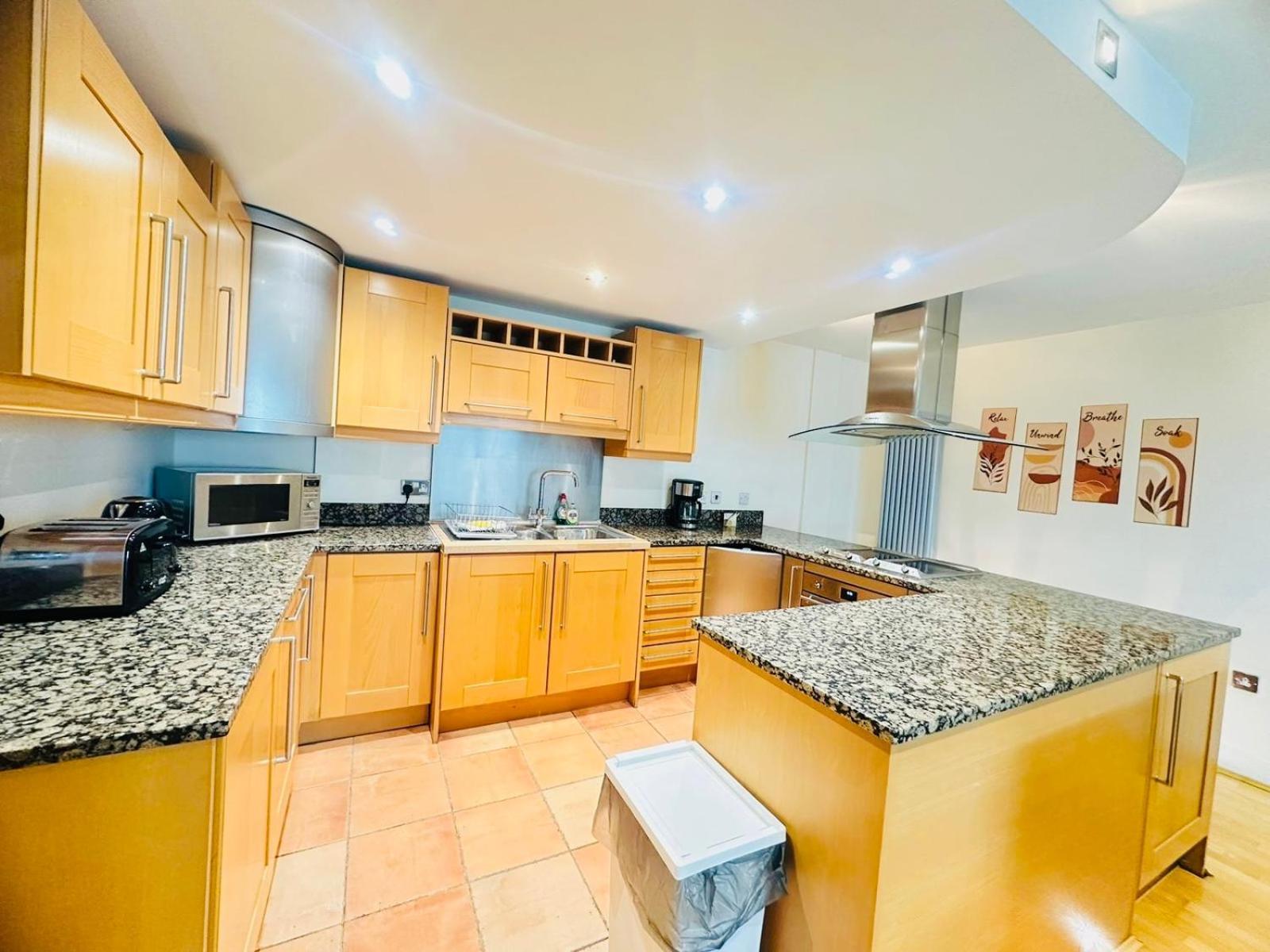 Modern 2Bed 2Bath Apartment Canary Wharf - Upto 5 Person Londres Exterior foto