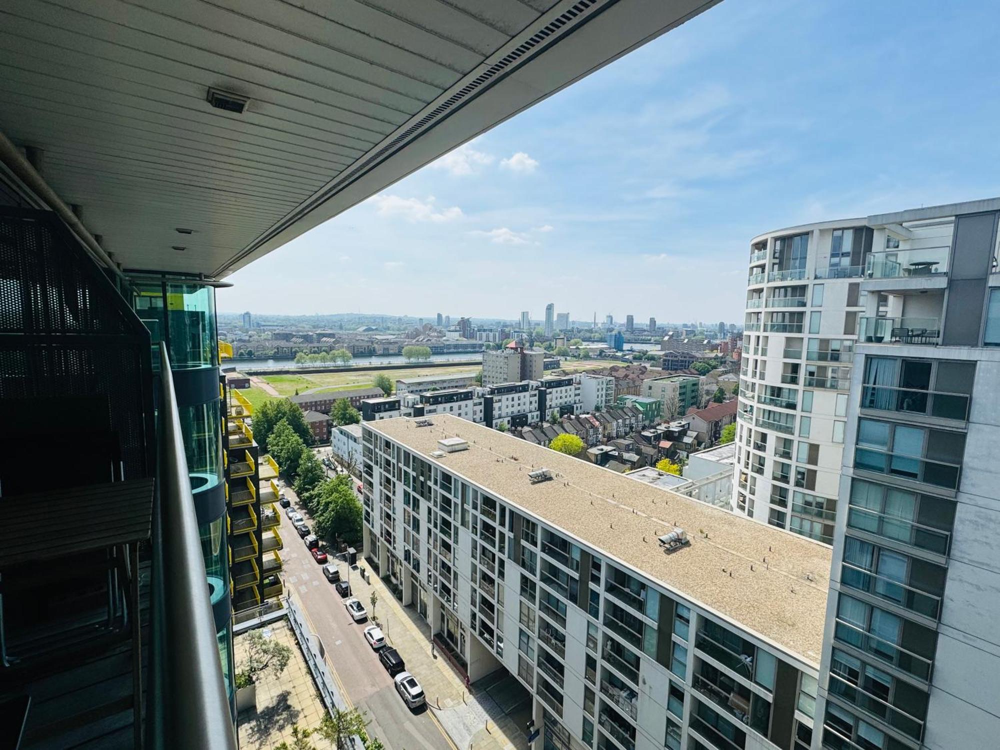 Modern 2Bed 2Bath Apartment Canary Wharf - Upto 5 Person Londres Exterior foto